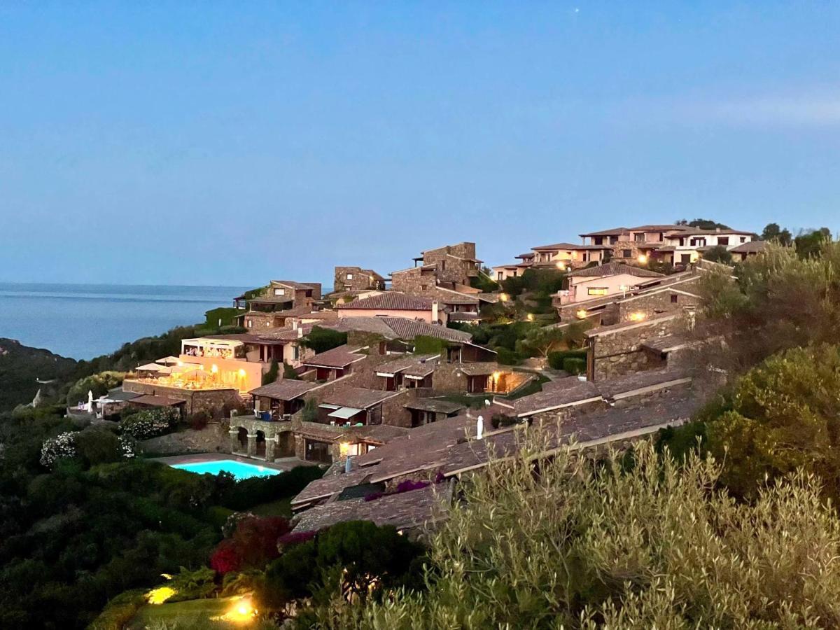 Apartament San Teodoro Punta Est Curatissimo Bilocale Capo Coda Cavallo Zewnętrze zdjęcie